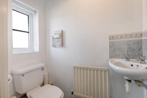 20 Marsh View, Gravesend, DA12 2LZ