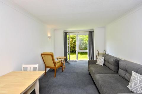 1 bedroom retirement property for sale, St. Leonards Road, Eastbourne