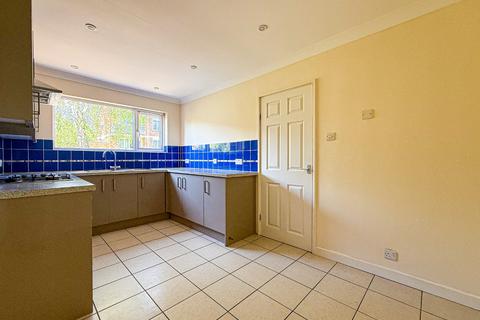 24 Rowan Drive, Taunton, TA1 2QL