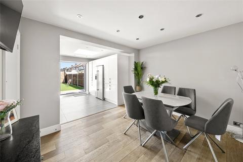 8 Royal Crescent, Ruislip, HA4 0PW