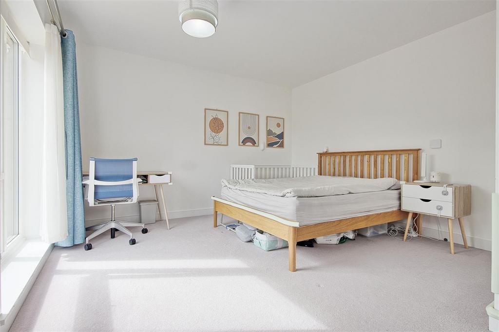 Bedroom 4.jpg
