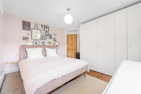 1 bedroom flat for sale, Christchurch Road, London