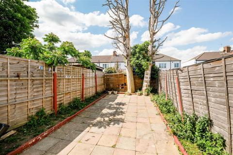21 Violet Road, London, E17 8HZ