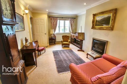 undefined, Barons Court, Usk