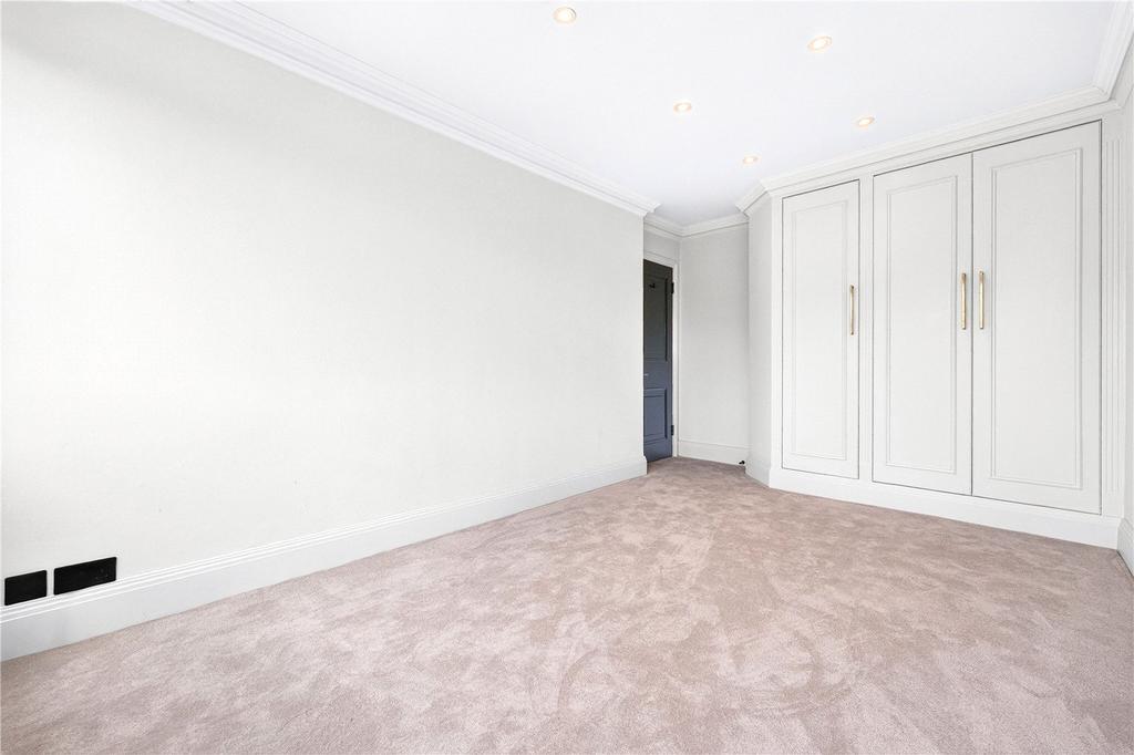 Apartment in St. John's Wood - View 4