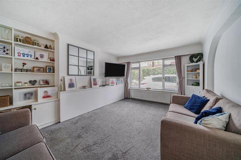 4 bedroom semi-detached house for sale, Whitley Road, Yateley GU46