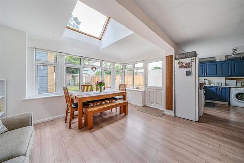 4 bedroom semi-detached house for sale, Whitley Road, Yateley GU46