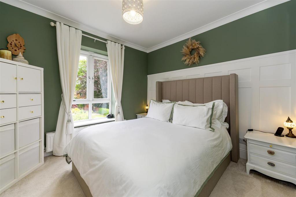 Master bedroom 1 SAPL5271-20250517-Dx O Deep PRIME X
