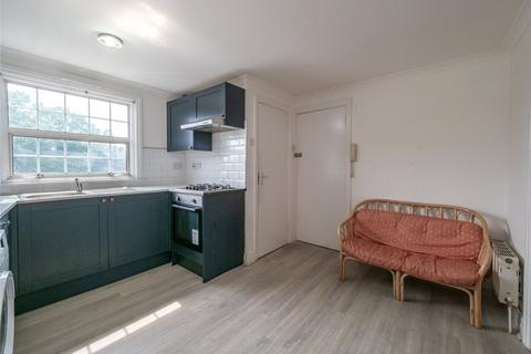 2 bedroom flat to rent, Bridge Street, Pinner, HA5