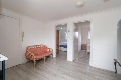 2 bedroom flat to rent, Bridge Street, Pinner, HA5