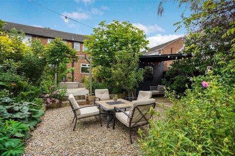 4 Lynne Close, Darlington, DL3 0AQ