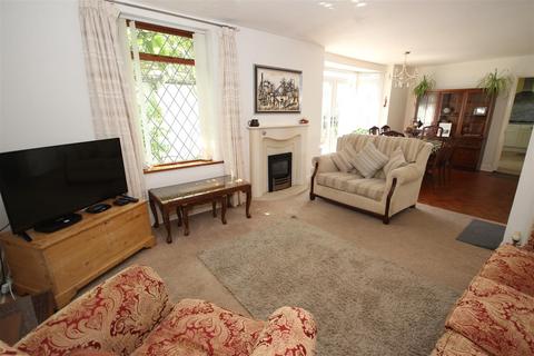 4 bedroom detached bungalow for sale, Heol Ifor, Cardiff