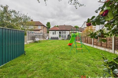 43 Coronation Drive, Hornchurch, RM12 5BP