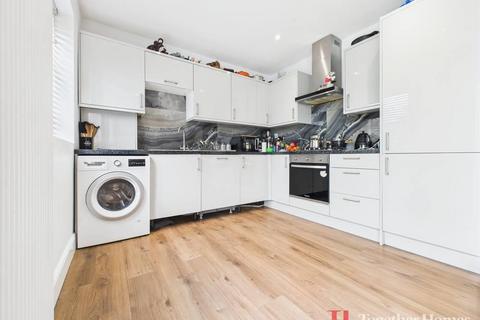43 Coronation Drive, Hornchurch, RM12 5BP
