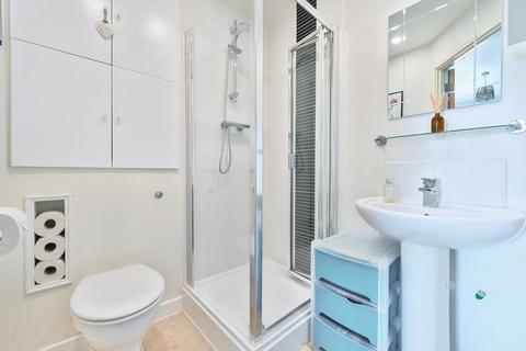 2 bedroom block of apartments for sale, Reading,  Berkshire,  RG30