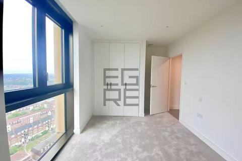 2 bedroom flat to rent, Twelve Trees Park, London E15