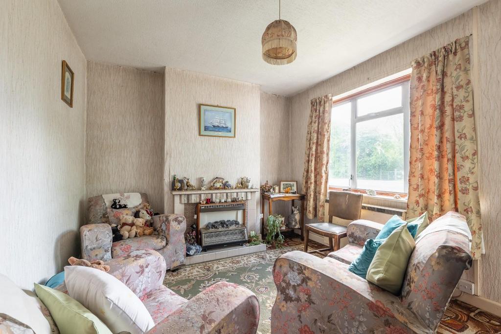 Living room-1.jpg