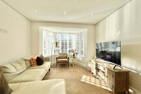 31 Craigmount, Radlett, WD7 7LW