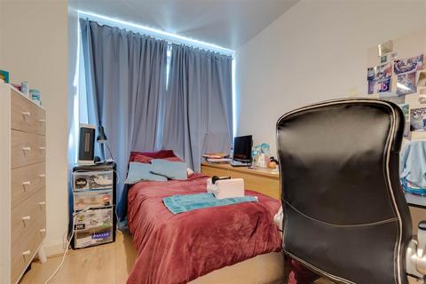 33 Mill Road, London, SW19 2NE
