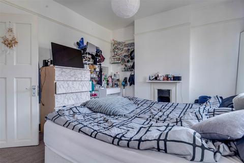 33 Mill Road, London, SW19 2NE