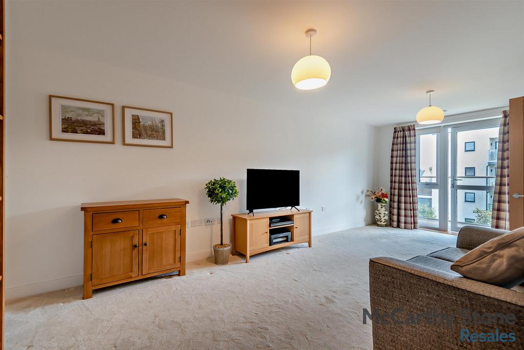 8645925-interior08-800.jpg