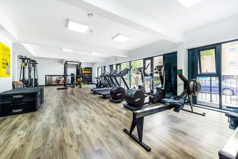 1 bedroom in a flat share to rent, Twin Premium Studio, Opto Village, LU1