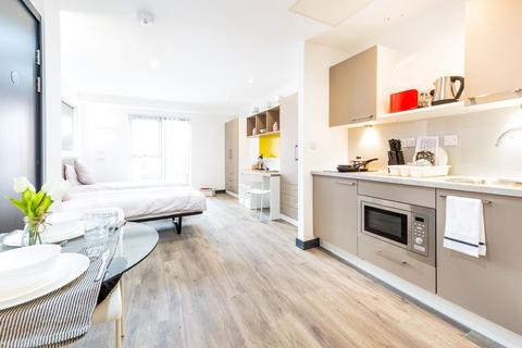 1 bedroom in a flat share to rent, Twin Premium Studio, Opto Village, LU1