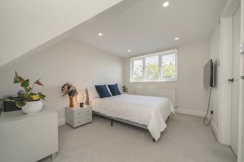 3 Benham Road, London, W7 1AQ