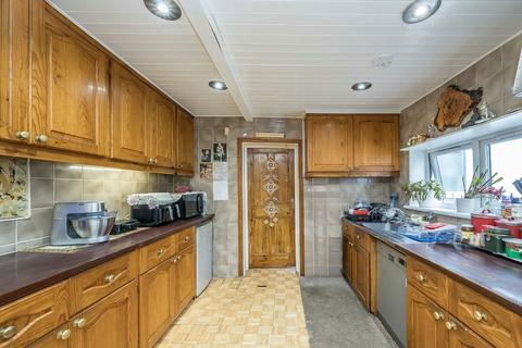 undefined, Gordon Avenue, Twickenham TW1
