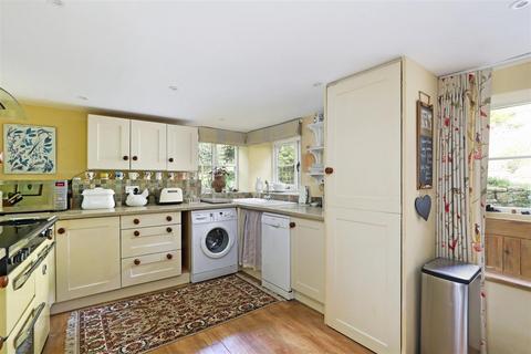 undefined, Box, Stroud