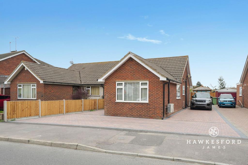 Gadby Road, Sittingbourne - Front