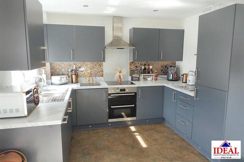 3 bedroom semi-detached house for sale, Creek Drive, Woodlands