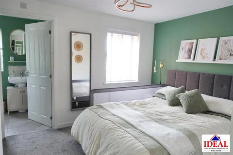 3 bedroom semi-detached house for sale, Creek Drive, Woodlands