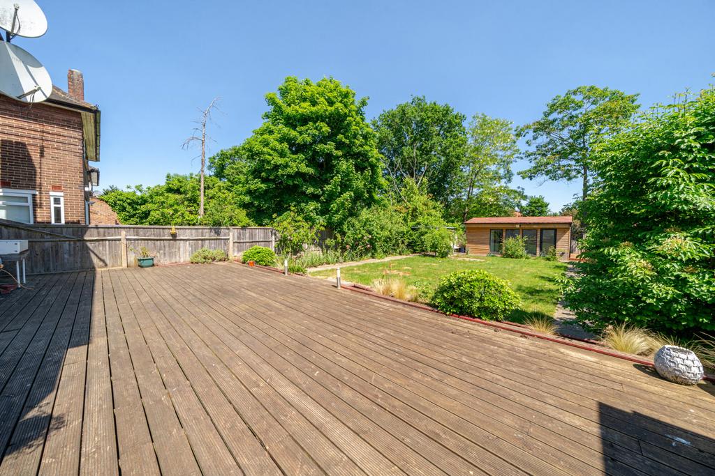 17-6823417ca2f86-...
