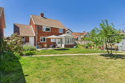 undefined, The Street, Yaxley