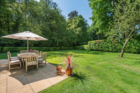 6 Hazel Grove, Kingwood, Henley-on-thames, RG9 5NH