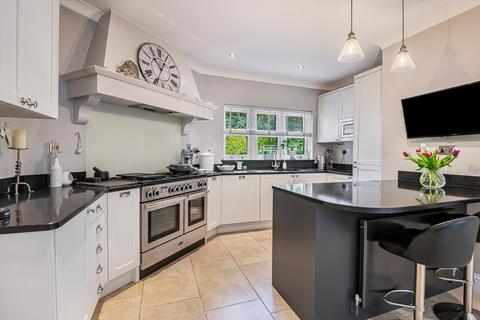 6 Hazel Grove, Kingwood, Henley-on-thames, RG9 5NH