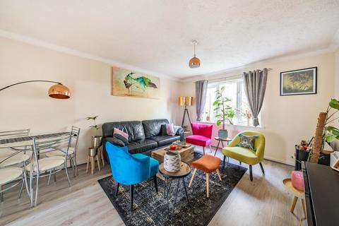 2 bedroom flat for sale, John Austin Close, Kingston upon Thames, Surrey, KT2
