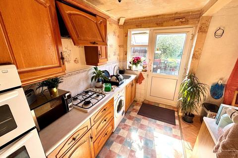 2 bedroom house for sale, Ivyhouse Road, Dagenham, RM9