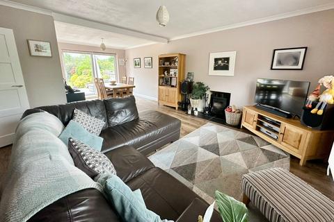 4 bedroom detached house for sale, Trumpsgreen Road, VIRGINIA WATER GU25