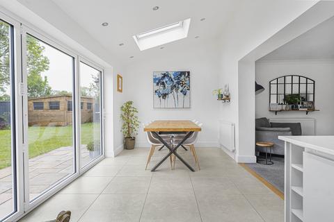 33 Queens Close, Harston, Cambridge, CB22 7QW