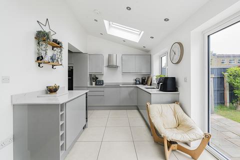 33 Queens Close, Harston, Cambridge, CB22 7QW