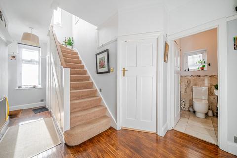 202 Whyteleafe Road, Caterham, CR3 5ED