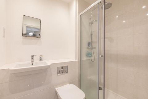 2 bedroom apartment for sale, Garrett Crescent, Ottershaw, Surrey, KT16