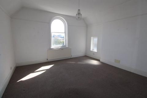 1 bedroom flat to rent, 4 Spencer Road, Central