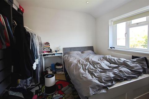 58 Goodwin Road, Slough, SL2 2EU