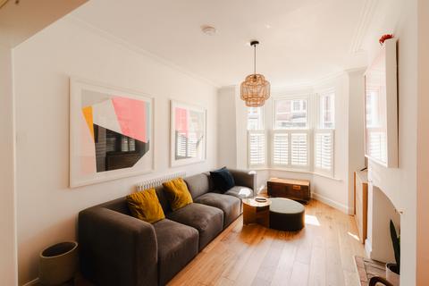 82 Elmdale Road, Bedminster, Bristol, BS3 3JD