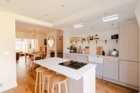 82 Elmdale Road, Bedminster, Bristol, BS3 3JD