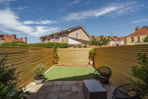 82 Elmdale Road, Bedminster, Bristol, BS3 3JD