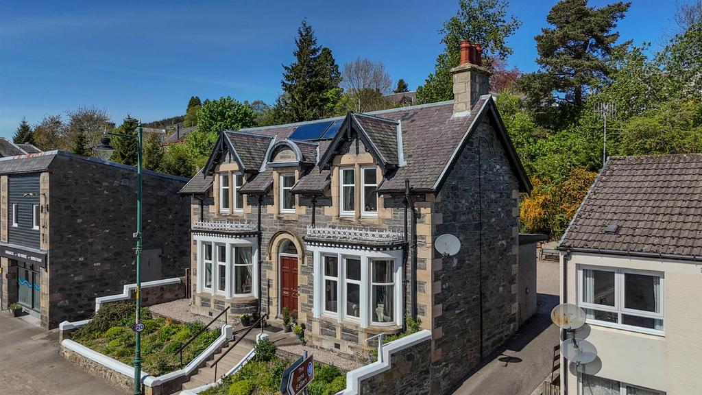 Dunmhor House-6-2.png